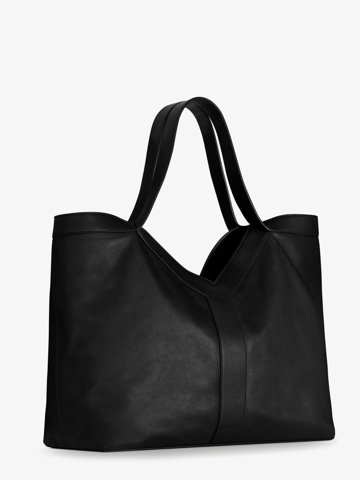 Y Oversize leather tote bag.webp