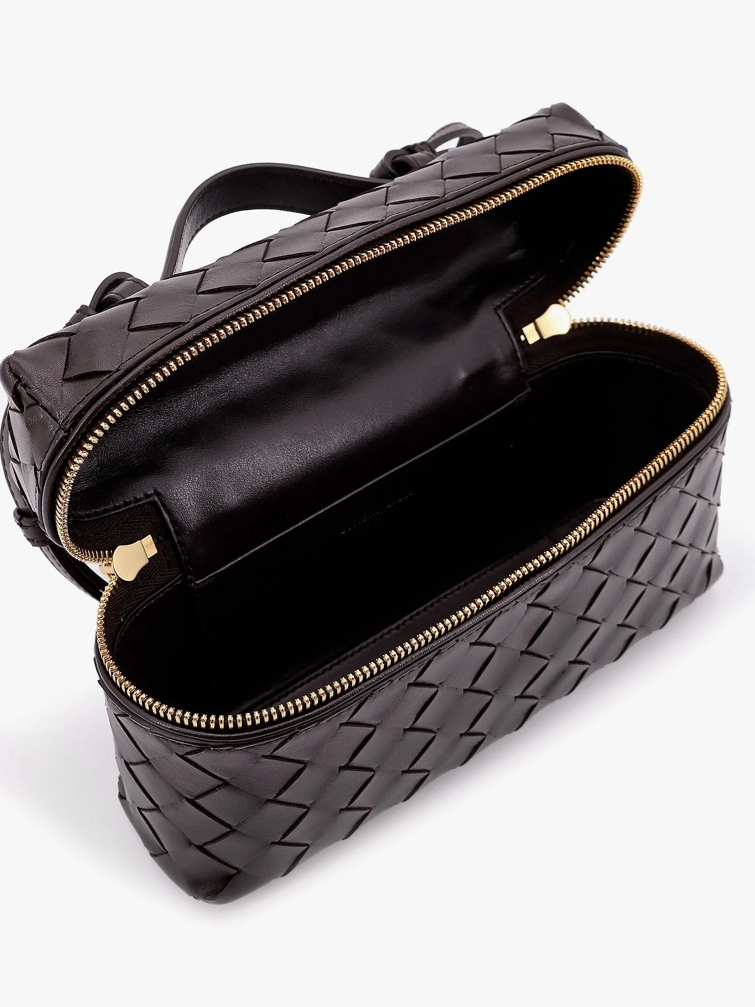 Bang Bang leather shoulder bag with Intrecciato pattern.webp
