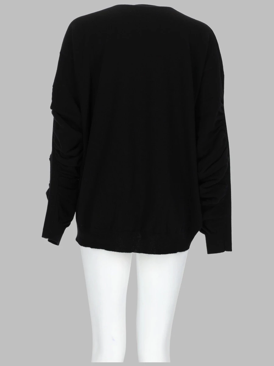 crew neck knit.webp