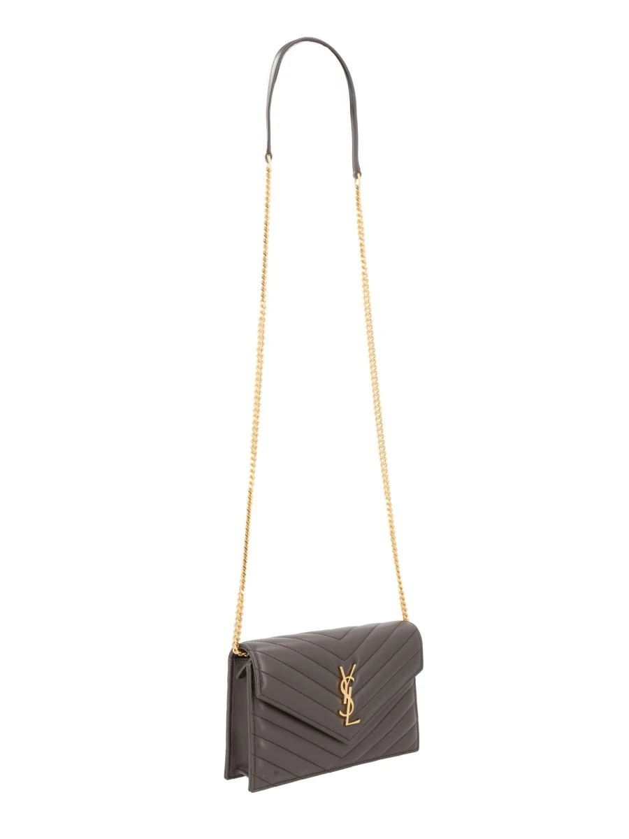 PORTAFOGLIO CON CATENA "ENVELOPE CASSANDRE".webp